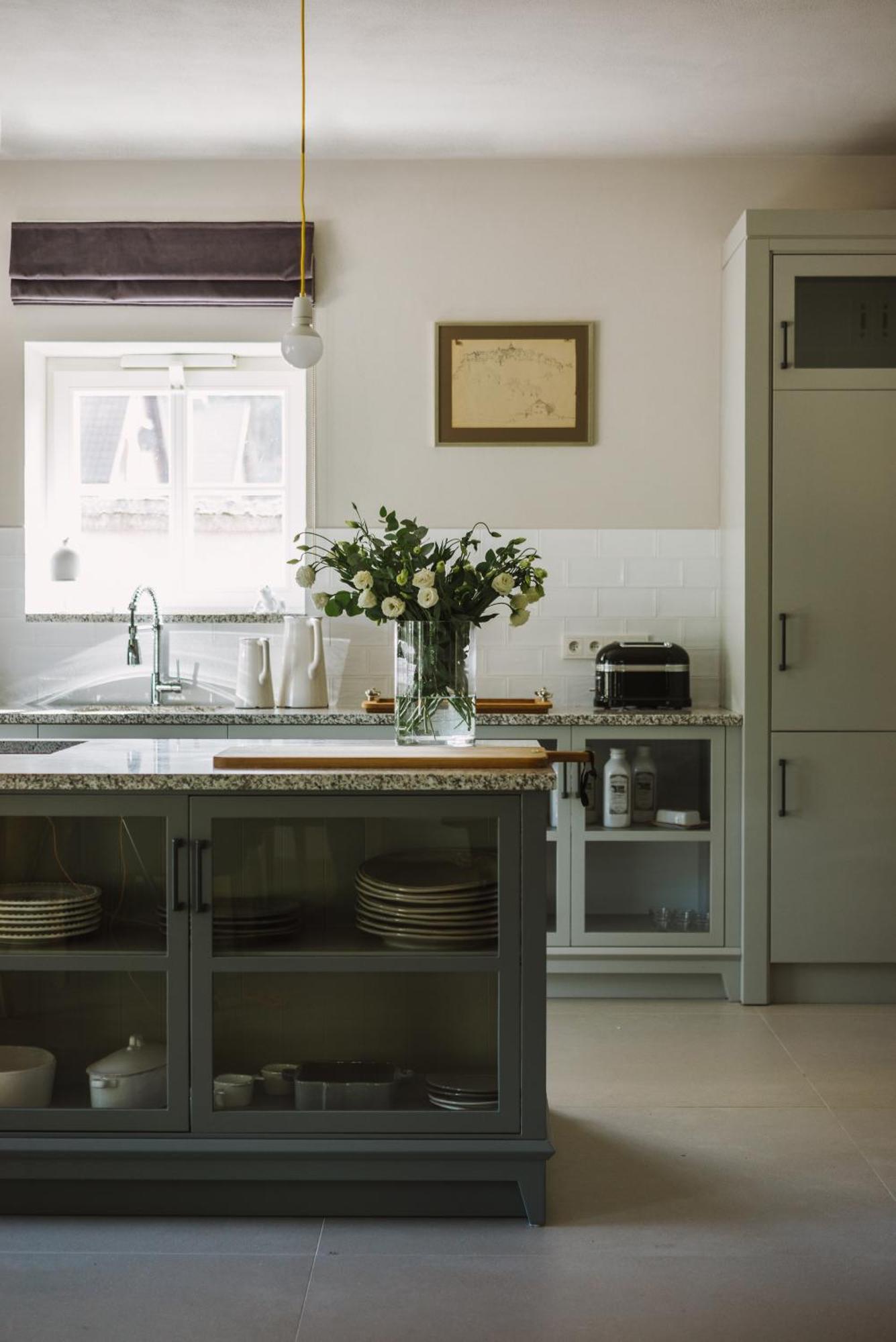 Weranda Home Slawica Bilik gambar